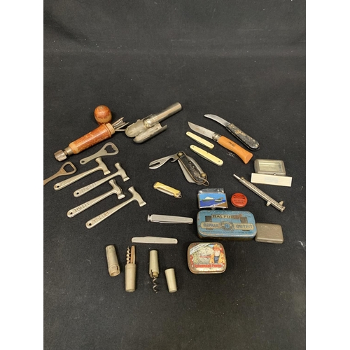 748 - Selection of vintage penknives and tool kits