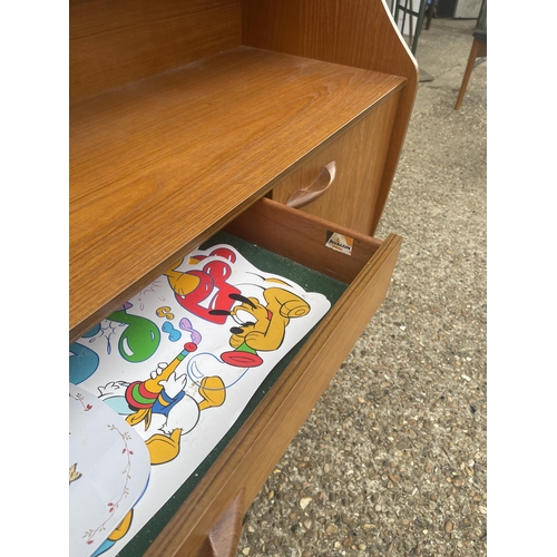 131 - A teak cocktail sideboard by AVALON 135x46x137