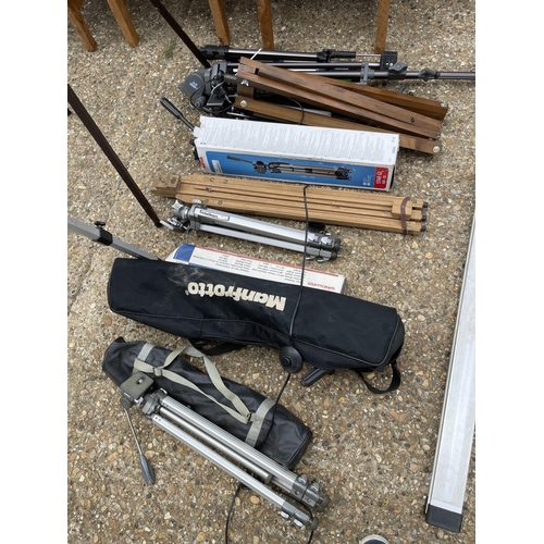 216 - Telescope and collection of assorted tripod stands