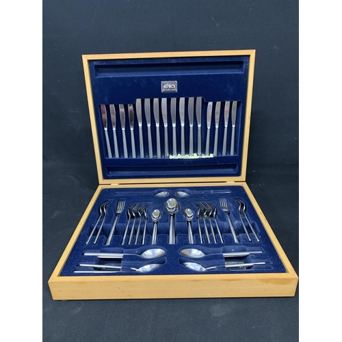 663 - Elia Stainless Steel canteen in wooden box