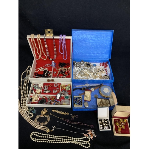 672 - 2 jewellery boxes and collection of costume jewellery