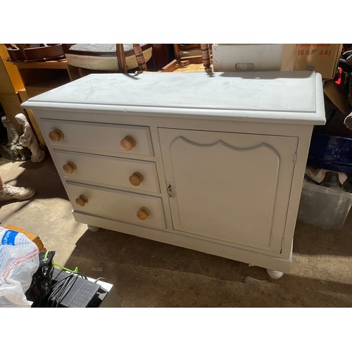 307 - A grey painted pine dresser base 138x43x82