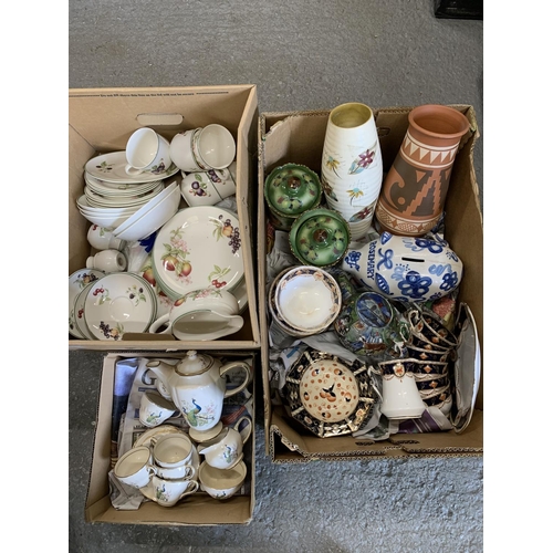 1071 - Three boxes of assorted tea and coffee ware