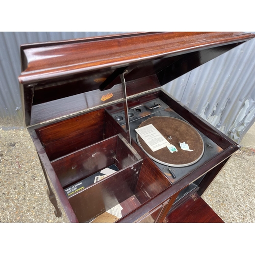 107 - A mahogany cased cabinet gramophone