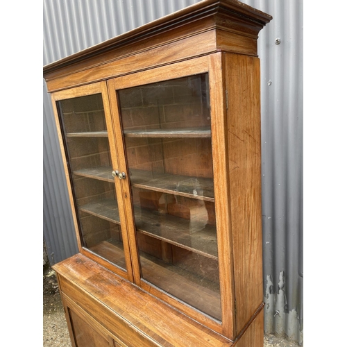 15 - A victorian mahogany bookcase cupboard 110x41x190