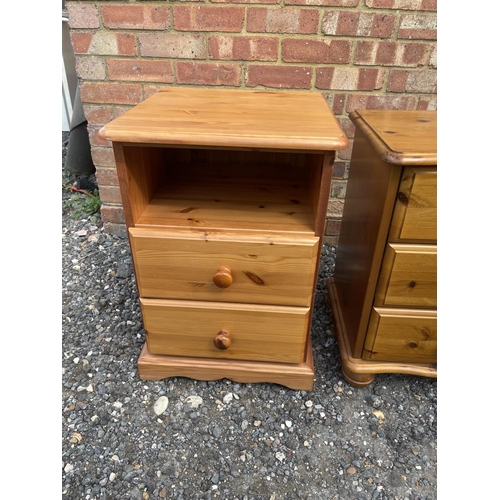 18 - A pine chest of four together with two pine bedsides