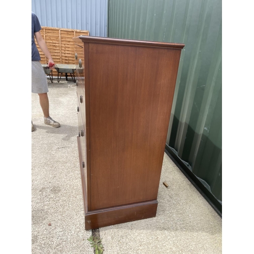 296 - An Edwardian mahogany chest of five drawers 122x53x122