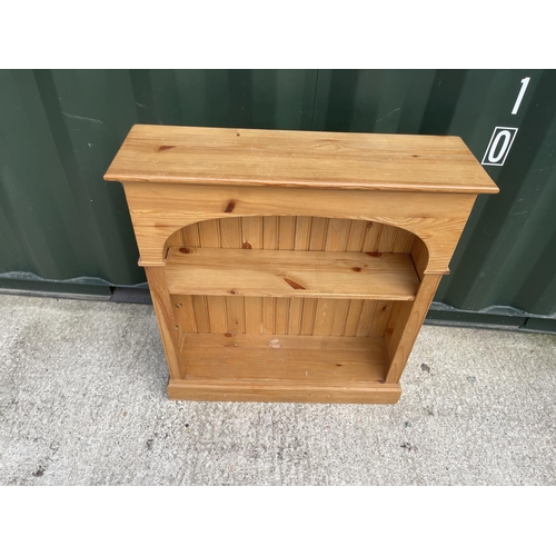 308 - A country pine bookcase 85cm wide