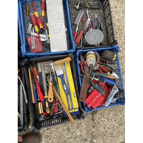 417 - 6 Trays of pliers and tools