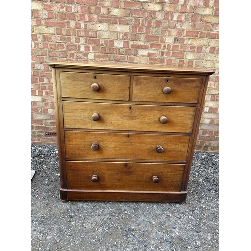 16 - A Victorian mahogany chest of five drawers  112x50x115