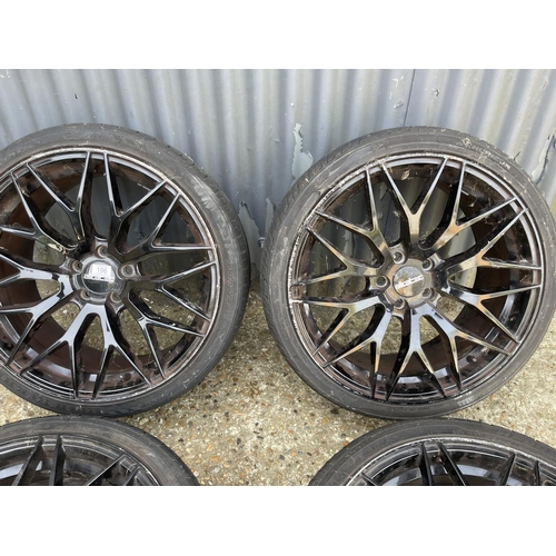 196 - A set of four ALCATEC alloy wheels 235 35 19