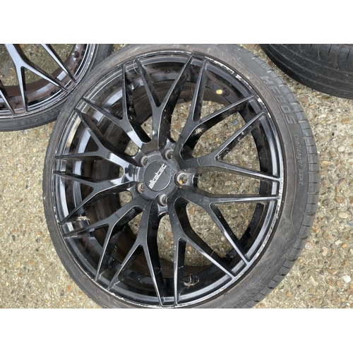 196 - A set of four ALCATEC alloy wheels 235 35 19