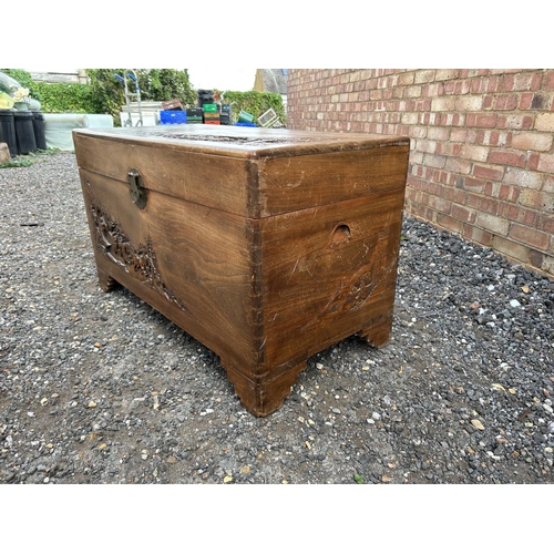 30 - An oriental carved camphor wood blanket box trunk 103x52x60