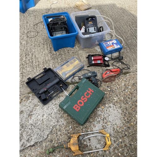 422 - Assorted tools including power tools, pump, battery charger etc