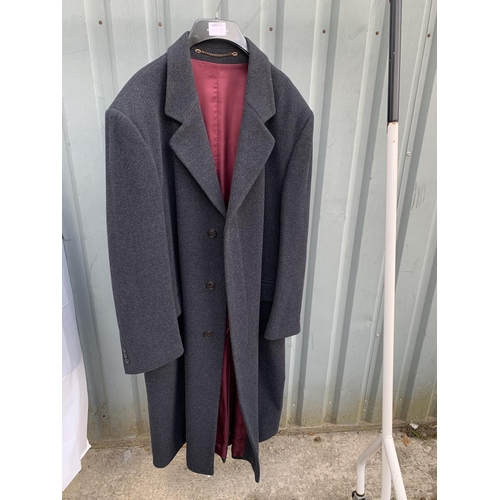 1057 - Gents Wool & Cashmere Overcoat by McNeil & Grant Size 42