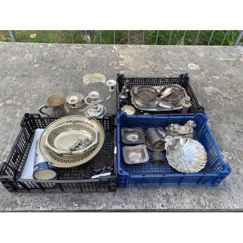 1064 - Three trays of platedware