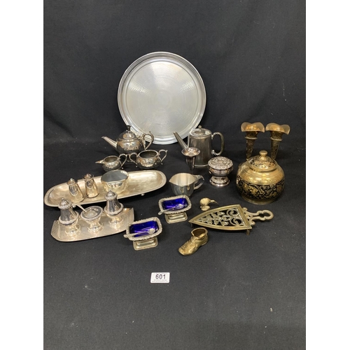 601 - Collection of brass and silver platedware