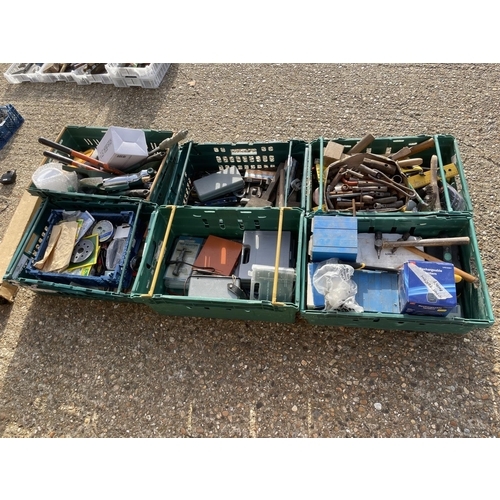 411 - Six large green trays of tools