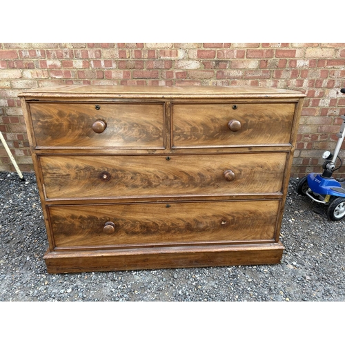 34 - A Victorian mahogany chest of four drawers  A123x56x96