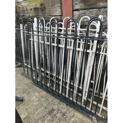 390 - Six painted iron railing sections 100cm high