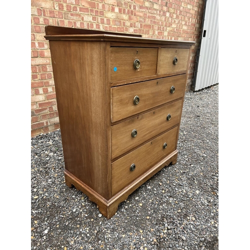 6 - An edwardian mahogany chest of five drawers 90x50x107