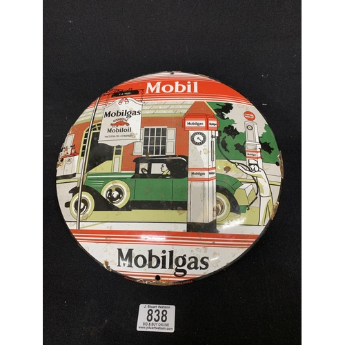 838 - Circular Enamel Mobilgas Advert Sign, diameter 30 cms