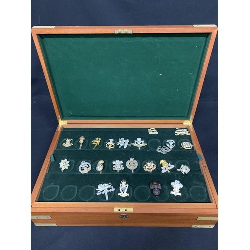 781 - Wooden coin display case with replica badges