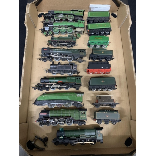 860 - 9 OO Gauge Model Locos and various tenders