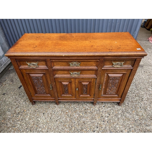 143 - A large Edwardian mahogany sideboard 152x60x92