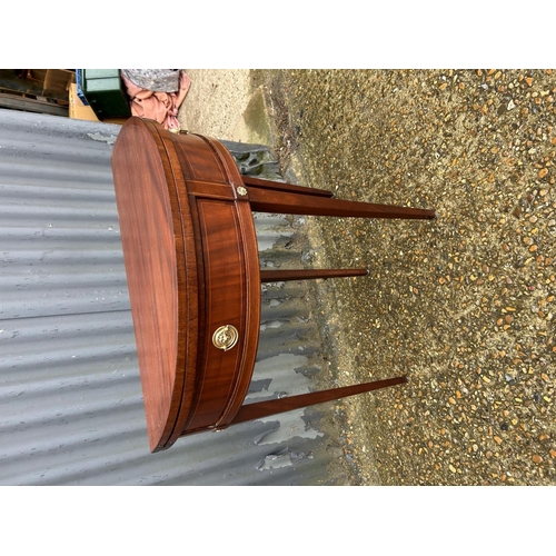 157 - A VICTORIAN MAHOGANY DEMI LUNE FOLD OVER TEA TABLE