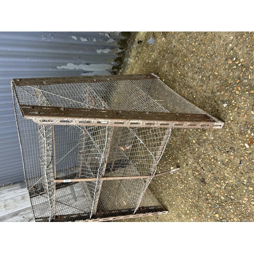 211 - A vintage galvanised and iron framed veg rack 92x38x100