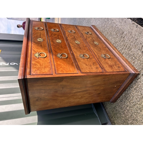 275 - A continental antique mahogany chest of four drawers  100x45x90