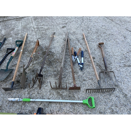 337 - Pick axe, sledge hammer and garden tools