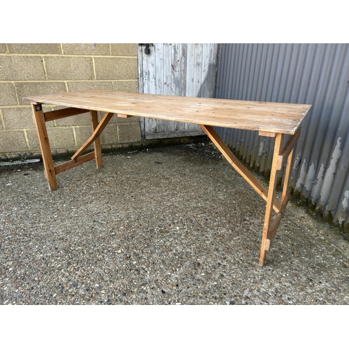 152 - Vintage style pine folding tressle table