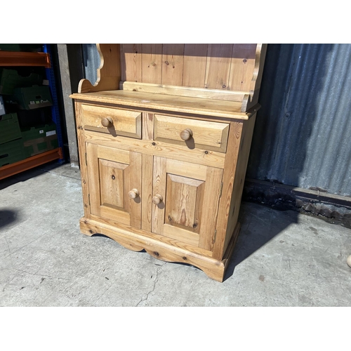 168 - A solid pine dresser 95x46x186