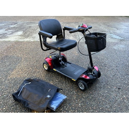 350e - A GOGO traveller mobility scooter with key and charger (requires new batteries)