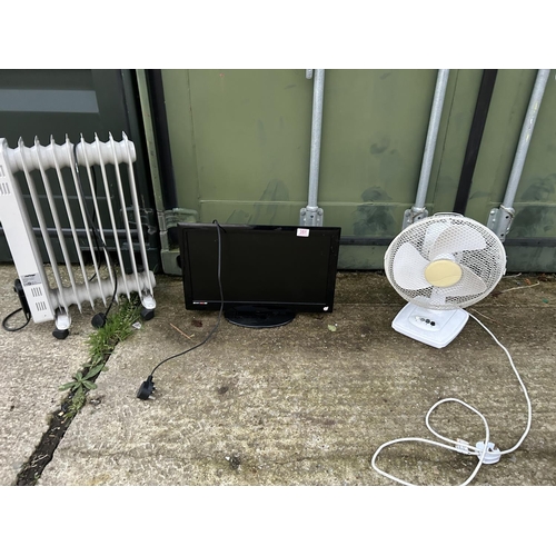 351 - Small TV, heater and fgan