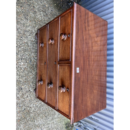 58 - A good quality Victorian mahogany chest of four drawers 91x48x88