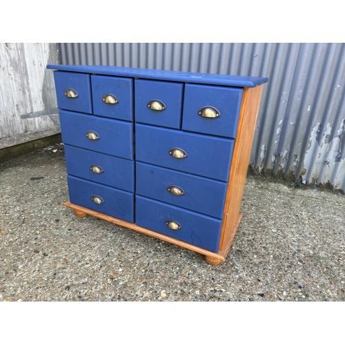 92 - Painted pine chest of ten drawers, 90 x 40 x 80cms