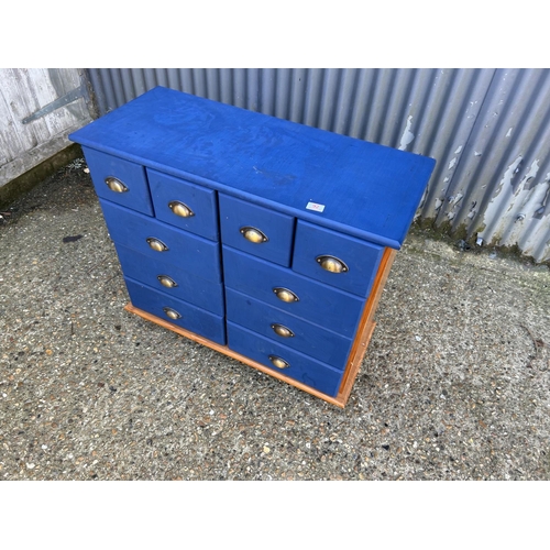 92 - Painted pine chest of ten drawers, 90 x 40 x 80cms