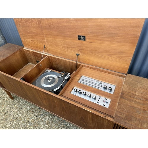 98 - Teak cased Dinotron radiogram