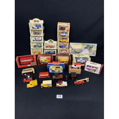 658 - 20 boxed and 9 unboxed Lledo Days Gone and Models of Yesteryear vehicles