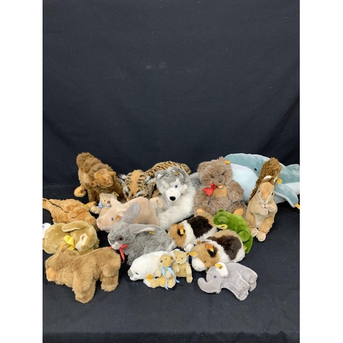 679 - Collection of 19 Steiff button in ear soft toys (2)