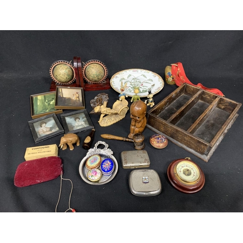 638 - Wooden ware and sundry items