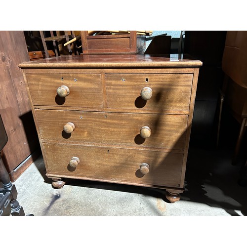 61 - A victorian mahogany chest of four drawers 92x48x90