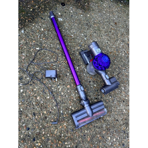 157 - Cordless dyson cleaner (working with charger)