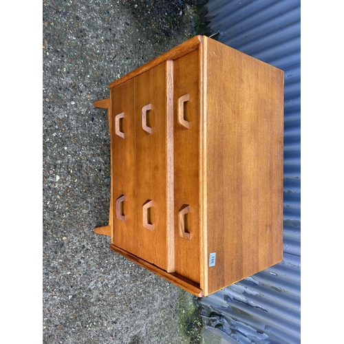 189 - A g plan light oak chest of three drawers