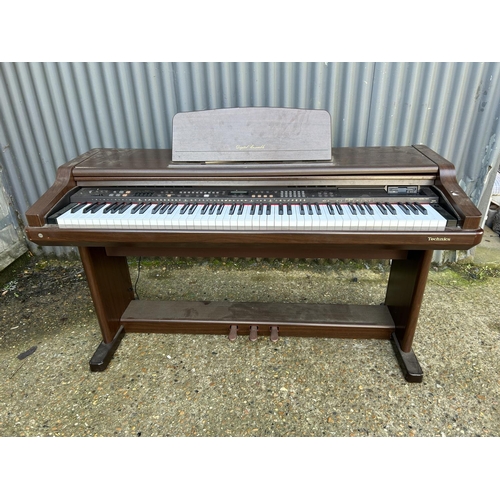 202 - A technics digital ensemble electric piano