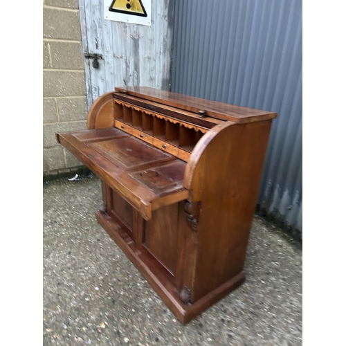 235 - A victorian mahogany cylinder top bureau desk with fitted interior and sliding writing surface 106x4... 