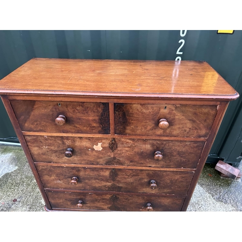 271 - A victorian mahogany chest of five drawers 120x50x120